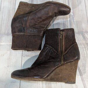 Frye Women's Brown Leather Corby Side Zip Ruched Wedge Ankle Boot Size 8M